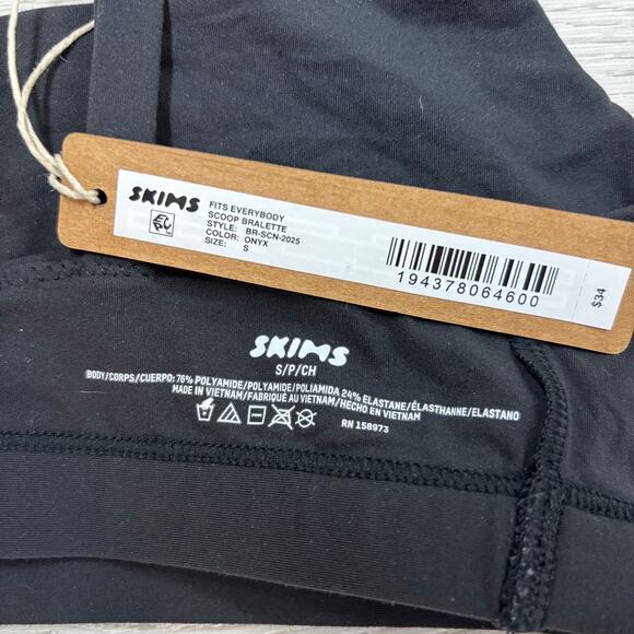 SKIMS Scoop Bralette - Picture 4 of 4